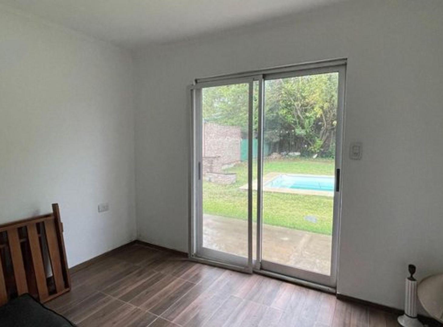 Foto de CASA EN VENTA 2 DORMITORIOS CON PILETA IBARLUCEA, imagen 5