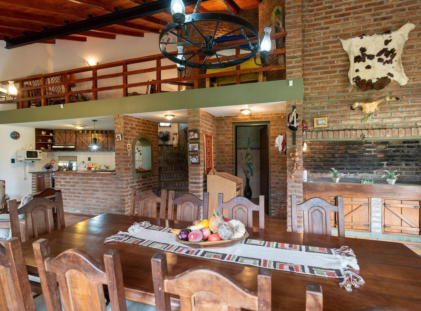 Foto de CASA EN VENTA 2 DORMITORIOS PUEBLO ESTHER - PILETA, imagen 2