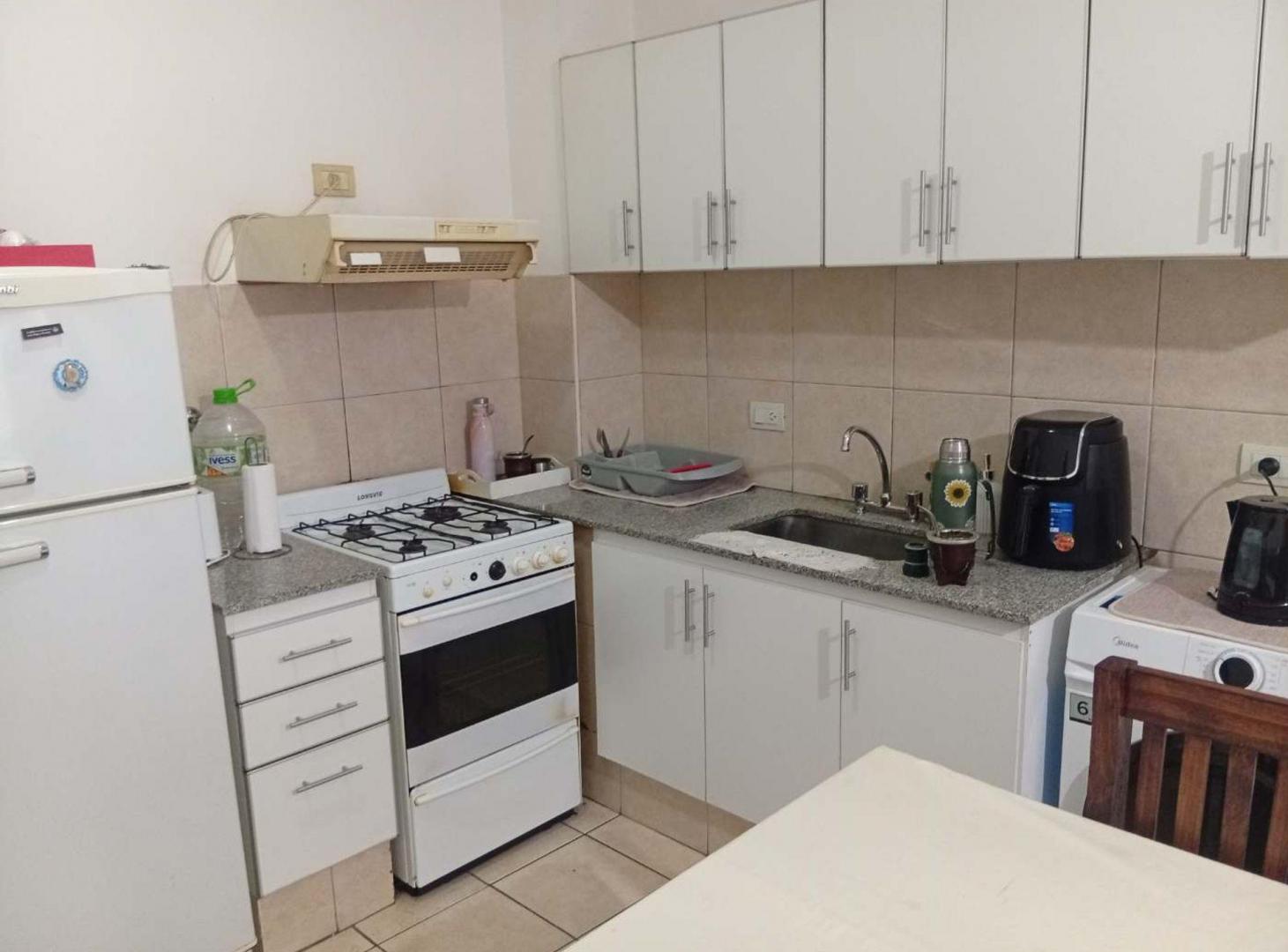 Foto de MONOAMBIENTE EN VENTA DIVIDIDO CENTRO, imagen 2