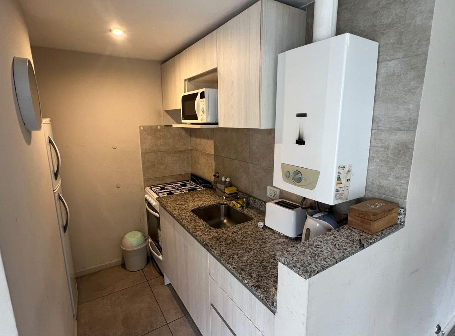 Foto de VENTA DEPARTAMENTO UN DORMITORIO CON BALCON, imagen 3
