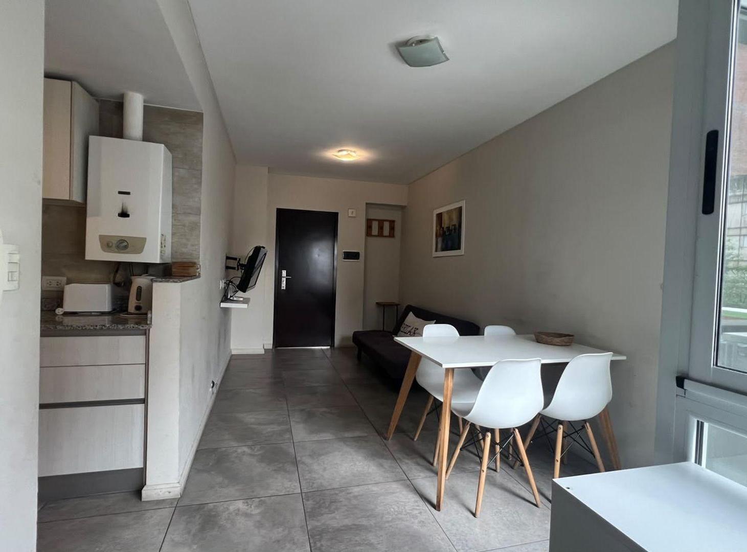 Foto de VENTA DEPARTAMENTO UN DORMITORIO CON BALCON, imagen 4