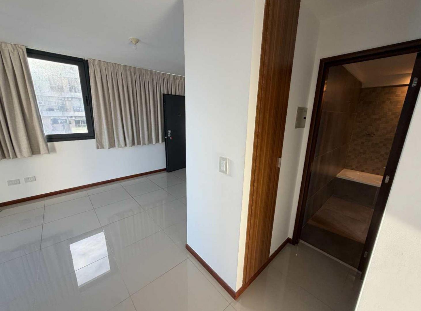 Foto de DEPARTAMENTO MONOAMBIENTE EN VENTA ZONA RIO, imagen 3