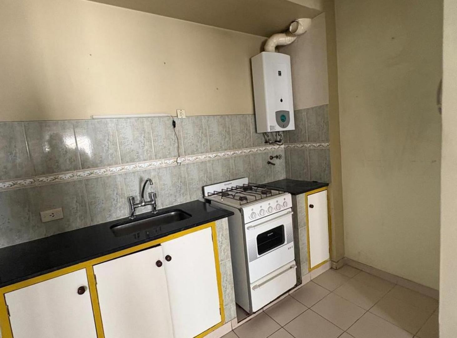 Foto de DEPARTAMENTO EN VENTA DE UN DORMITORIO B ECHESORTU, imagen 2