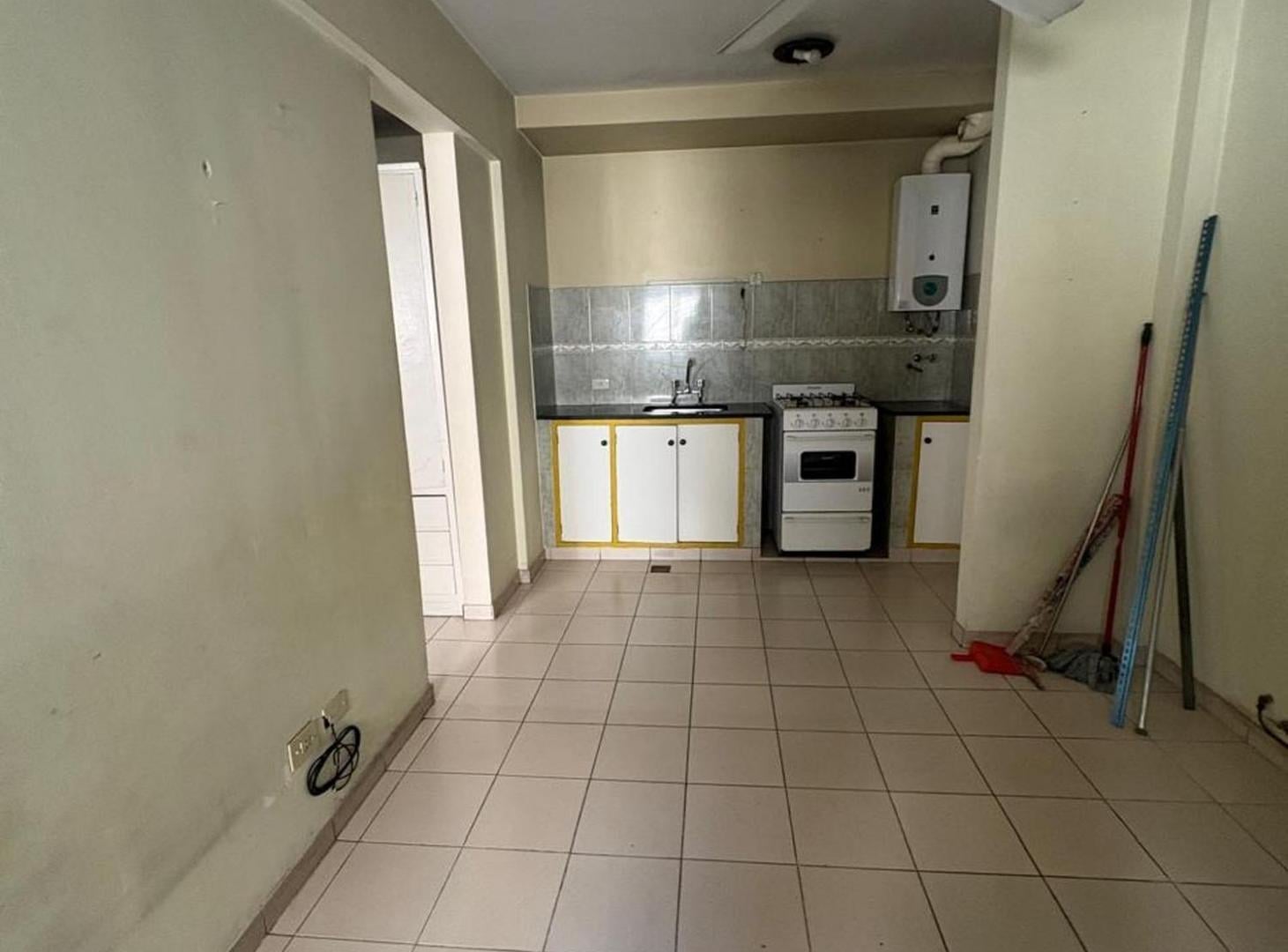 Foto de DEPARTAMENTO EN VENTA DE UN DORMITORIO B ECHESORTU, imagen 3
