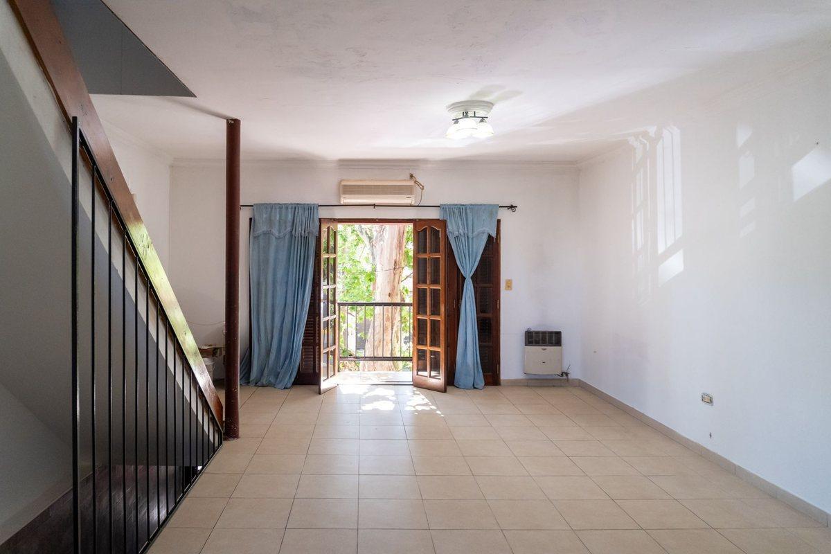 Foto de CASA EN VENTA 2 DORMITORIOS, COCHERA , PLANTA ALTA, imagen 5