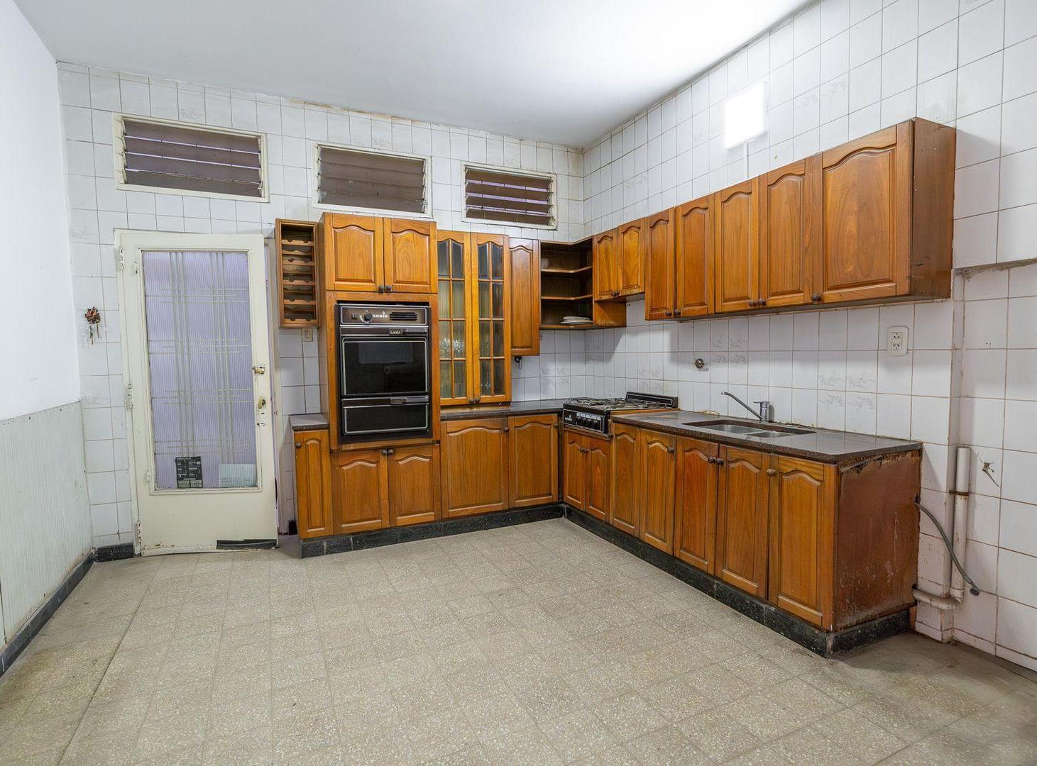Foto de CASA EN VENTA 2 DORMITORIOS LUIS AGOTE, imagen 3