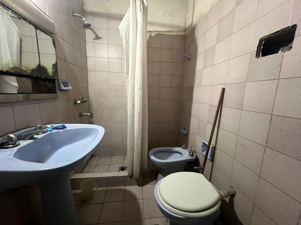 Foto de VENTA CASA DOS DORMITORIOS BARRIO TIRO SUIZO., imagen 5