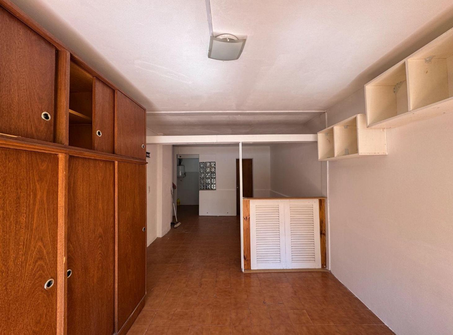 Foto de Alquiler departamento monoambiente centro c/ patio, imagen 5