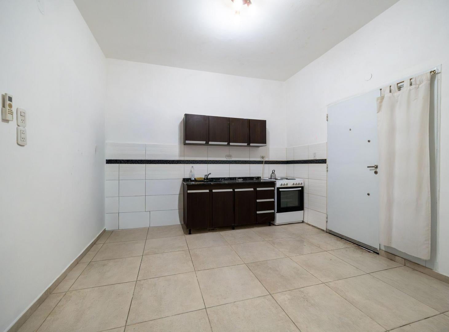 Foto de CASA EN VENTA DE 2 DORMITORIOS CON PATIO Y TERRAZA, imagen 4