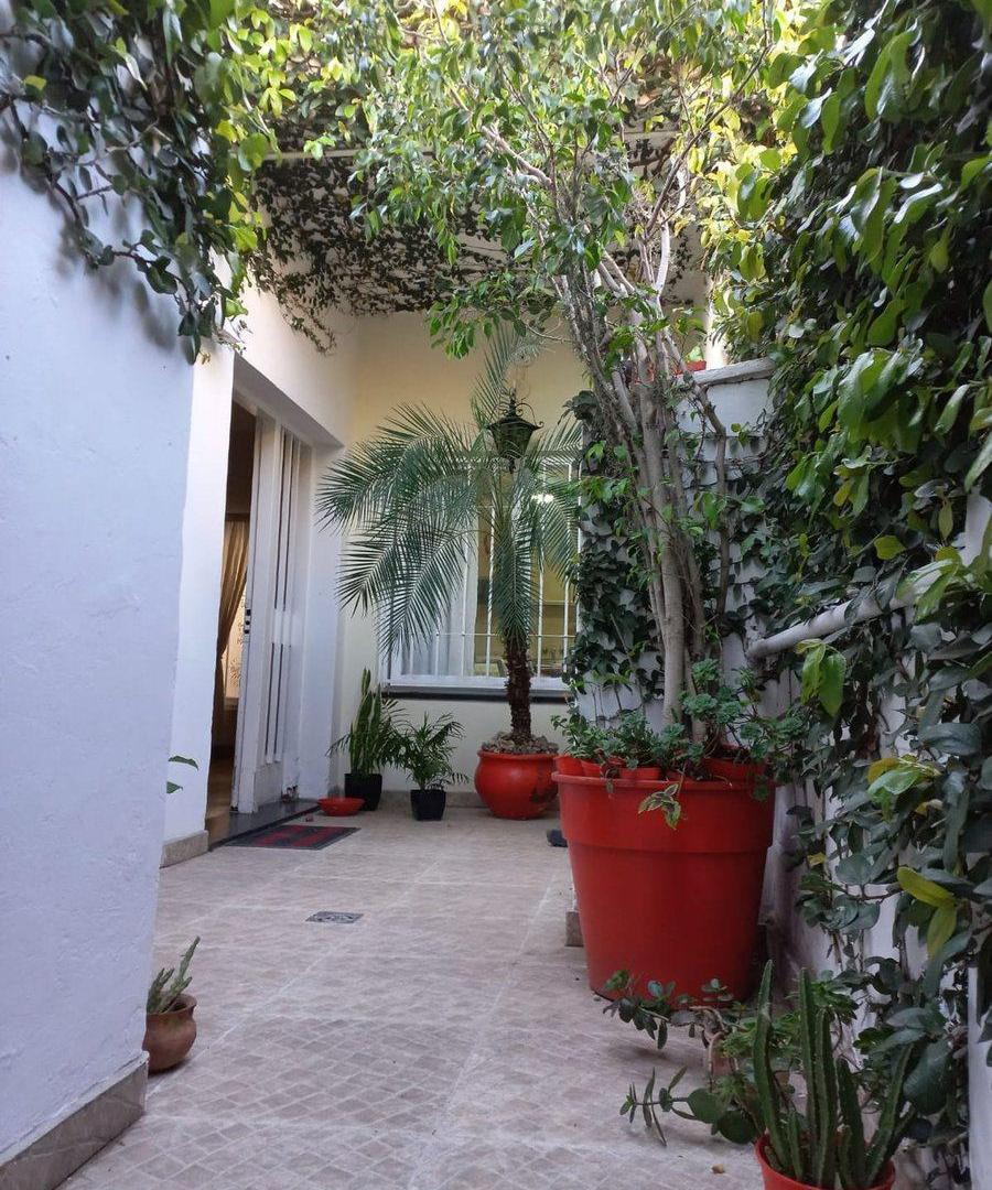 Foto de CASAS EN VENTA BARRIO SARMIENTO OPORTUNIDAD, imagen 2