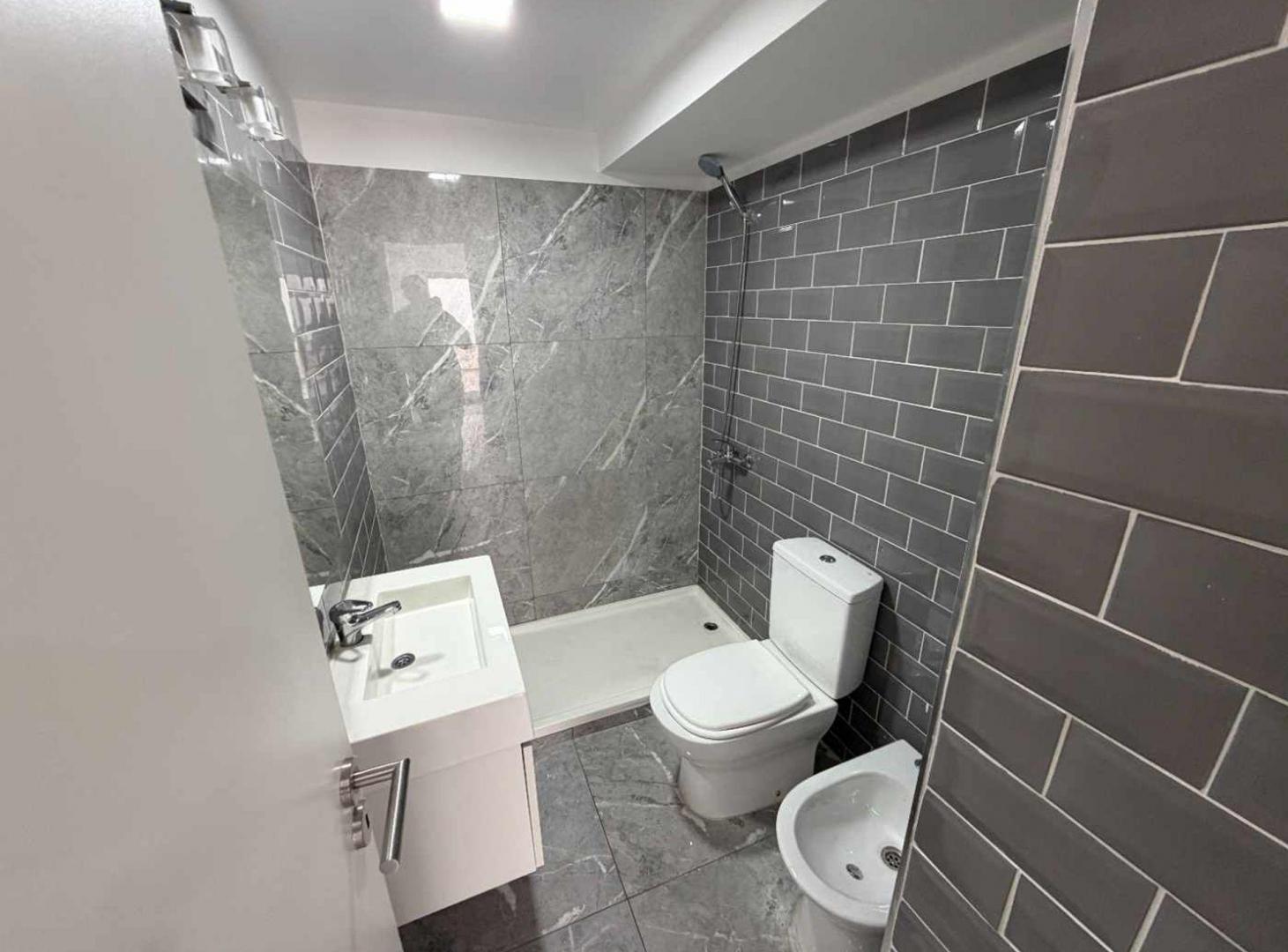 Foto de DEPARTAMENTO EN ALQUILER 1 DORMITORIO PATIO CENTRO, imagen 4