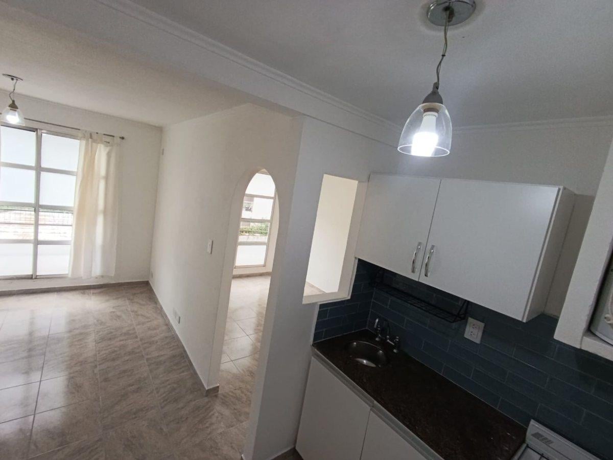 Foto de DEPARTAMENTO EN VENTA 1 DORMITORIO ZONA RIO, imagen 1