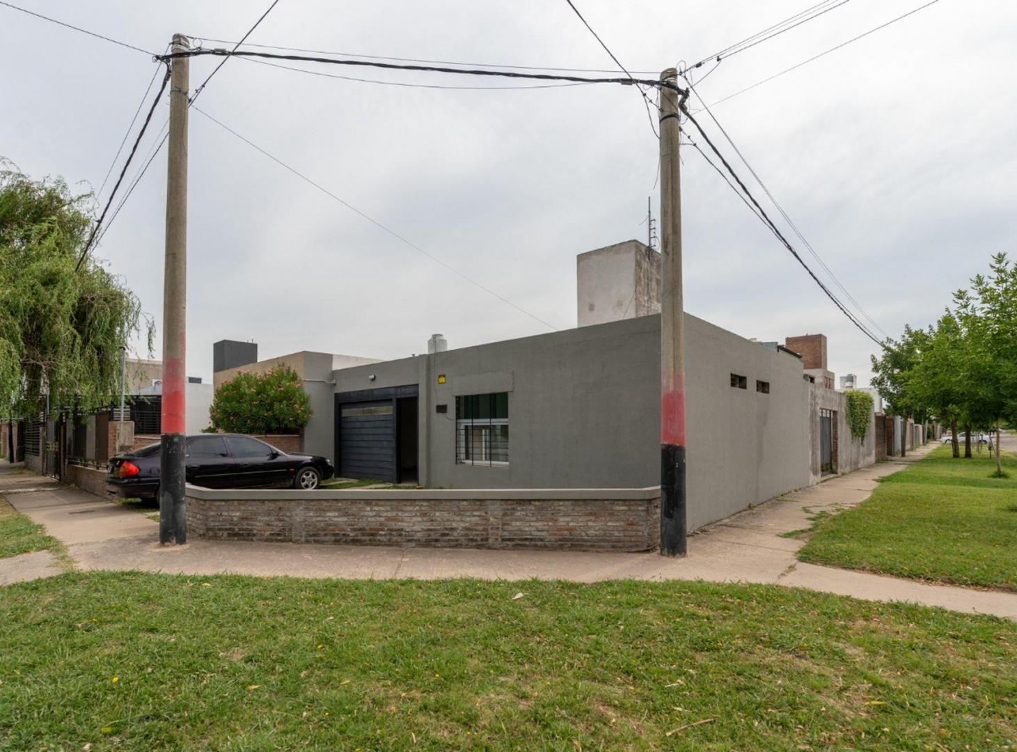 Foto de CASA EN VENTA 1 DORMITORIO ZONA NORTE, imagen 2