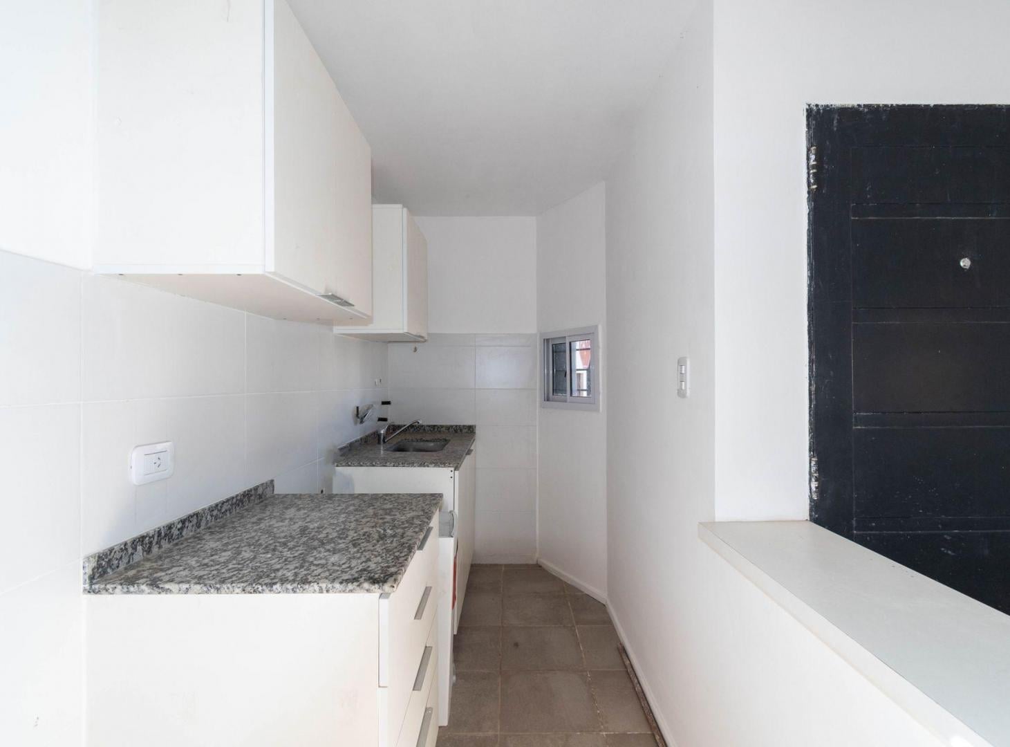 Foto de CASA EN VENTA 2 DORMITORIOS CON PATIO, imagen 3