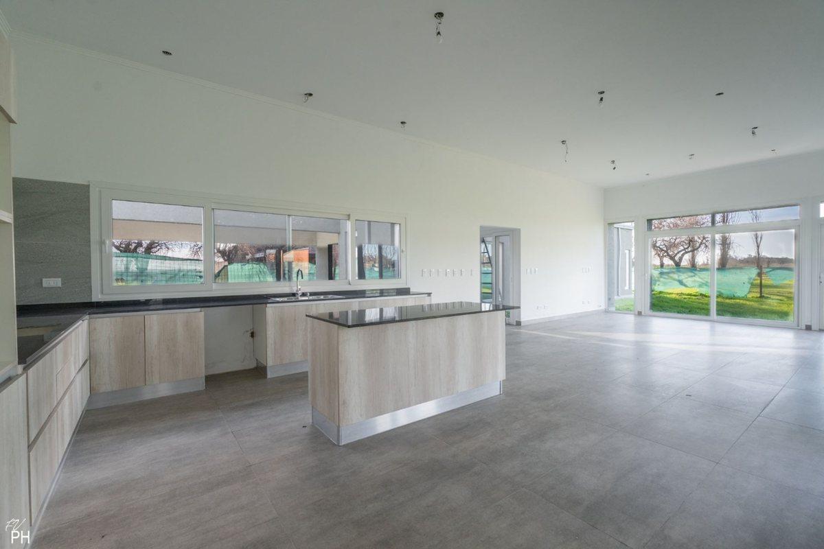 Foto de CASA EN VENTA 3 DORMITORIOS EN HARAS DE FUNES, imagen 1