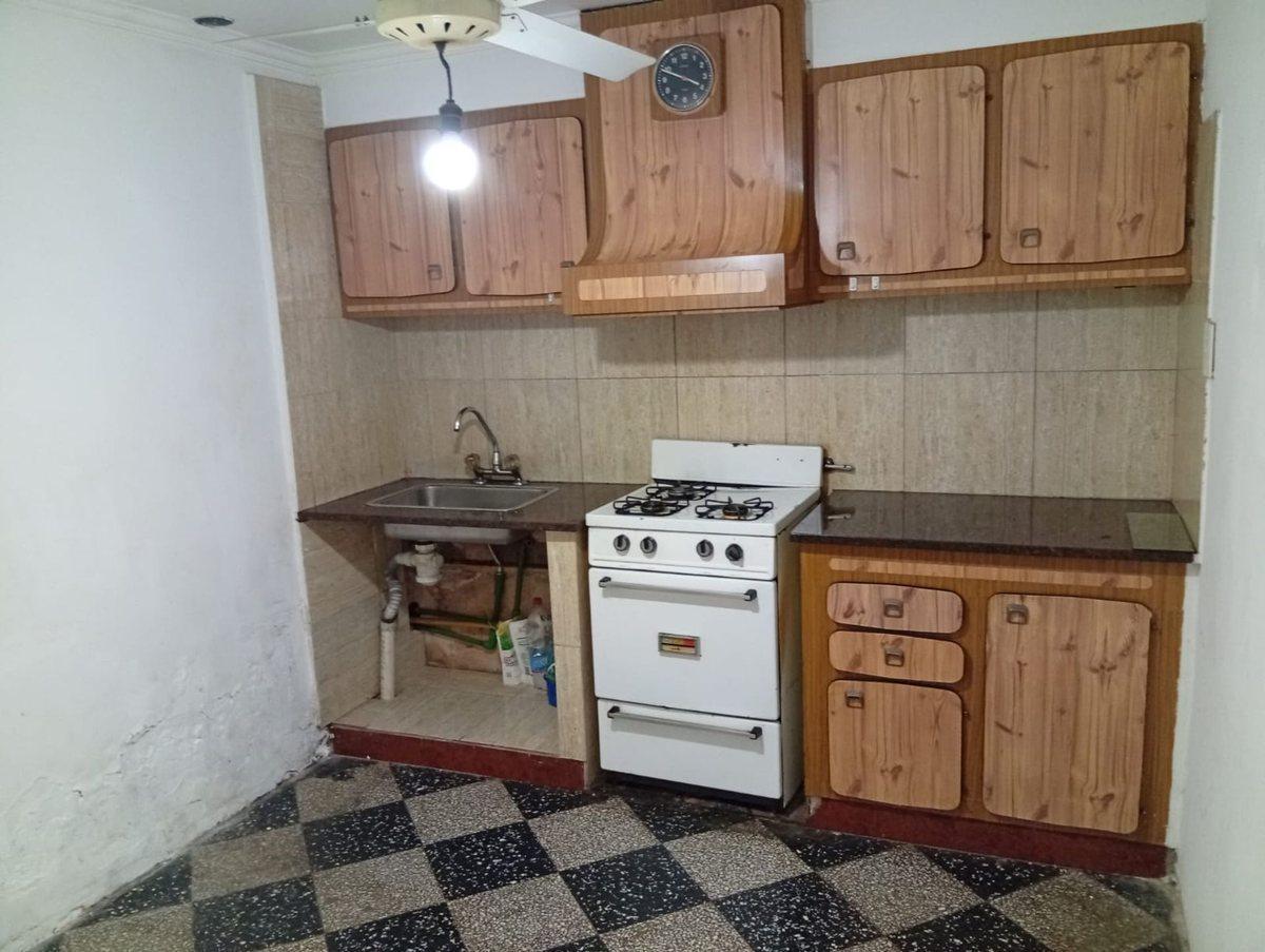 Foto de CASA EN VENTA 2 DORMITORIOS BARRIO BELGRANO, imagen 5