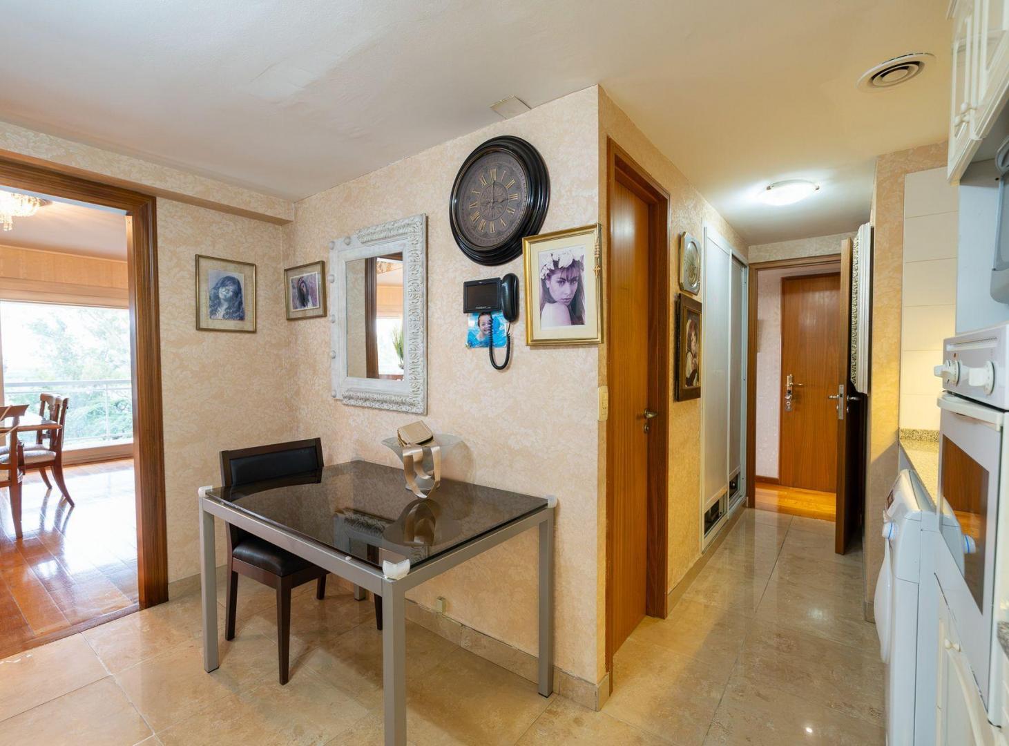 Foto de VENTA DEPARTAMENTO 2 DORMITORIOS/COCHERA VISTA RIO, imagen 5