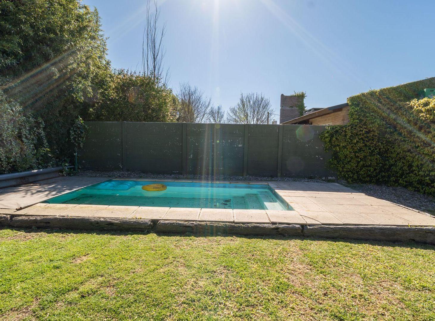 Foto de CASA TRES DORMITORIOS,COCHERA,PISCINA, imagen 4