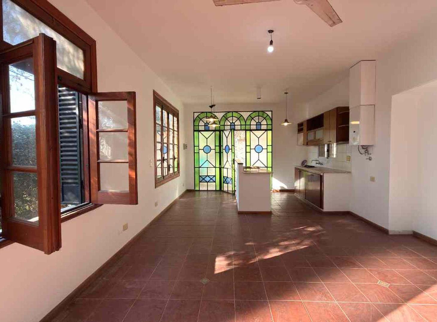 CASA EN ALQUILER 2 DORMITORIOS FISHERTON