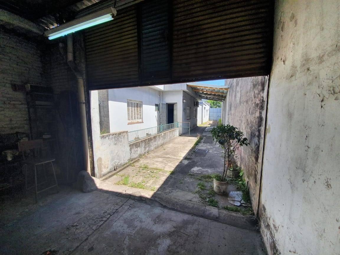 PH 3 Amb. C/ Amplio Galpón - Lanús Oeste. 4
