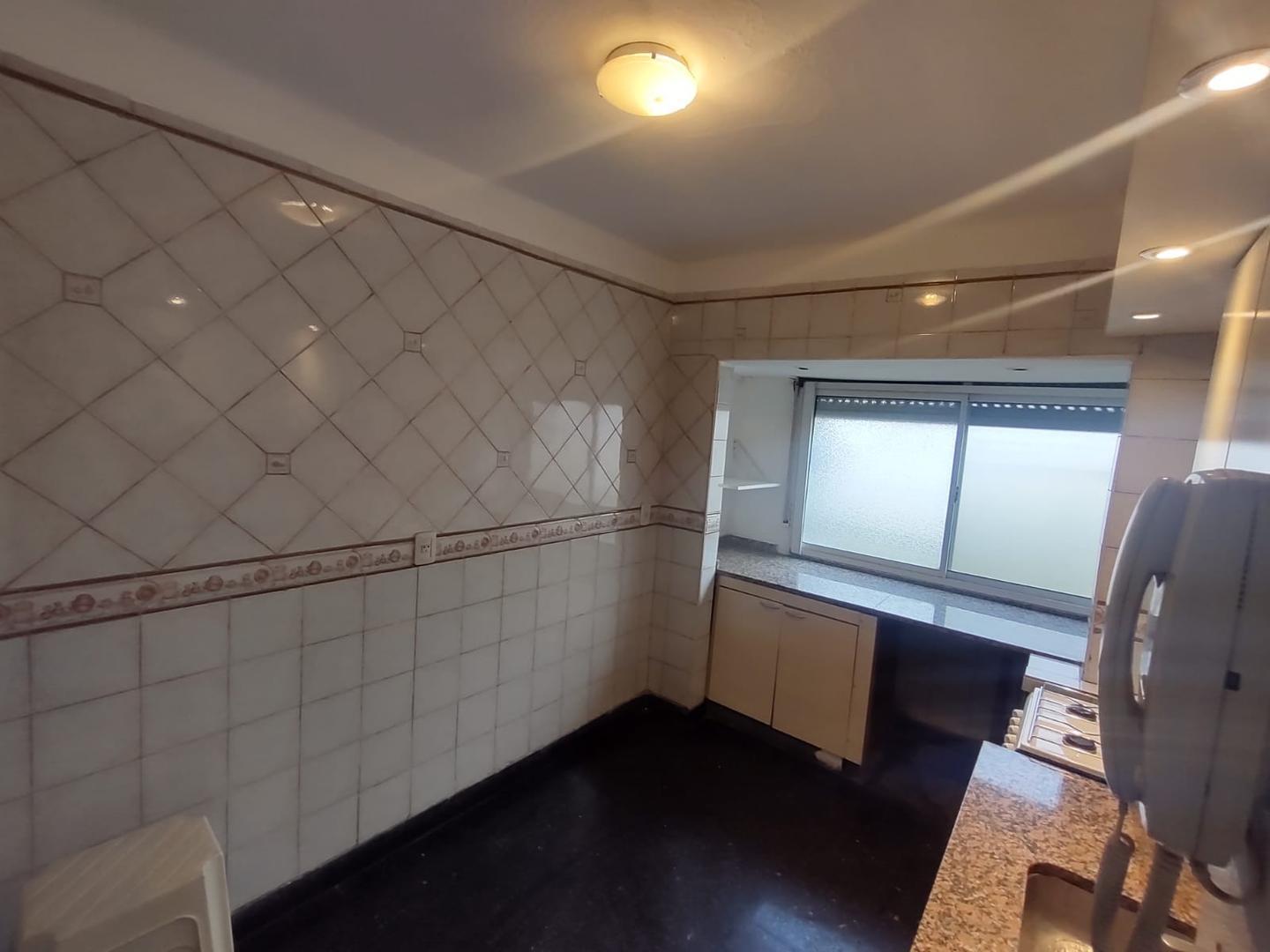 Foto de Departamento PH de 3 ambientes - Lanús Oeste., imagen 3