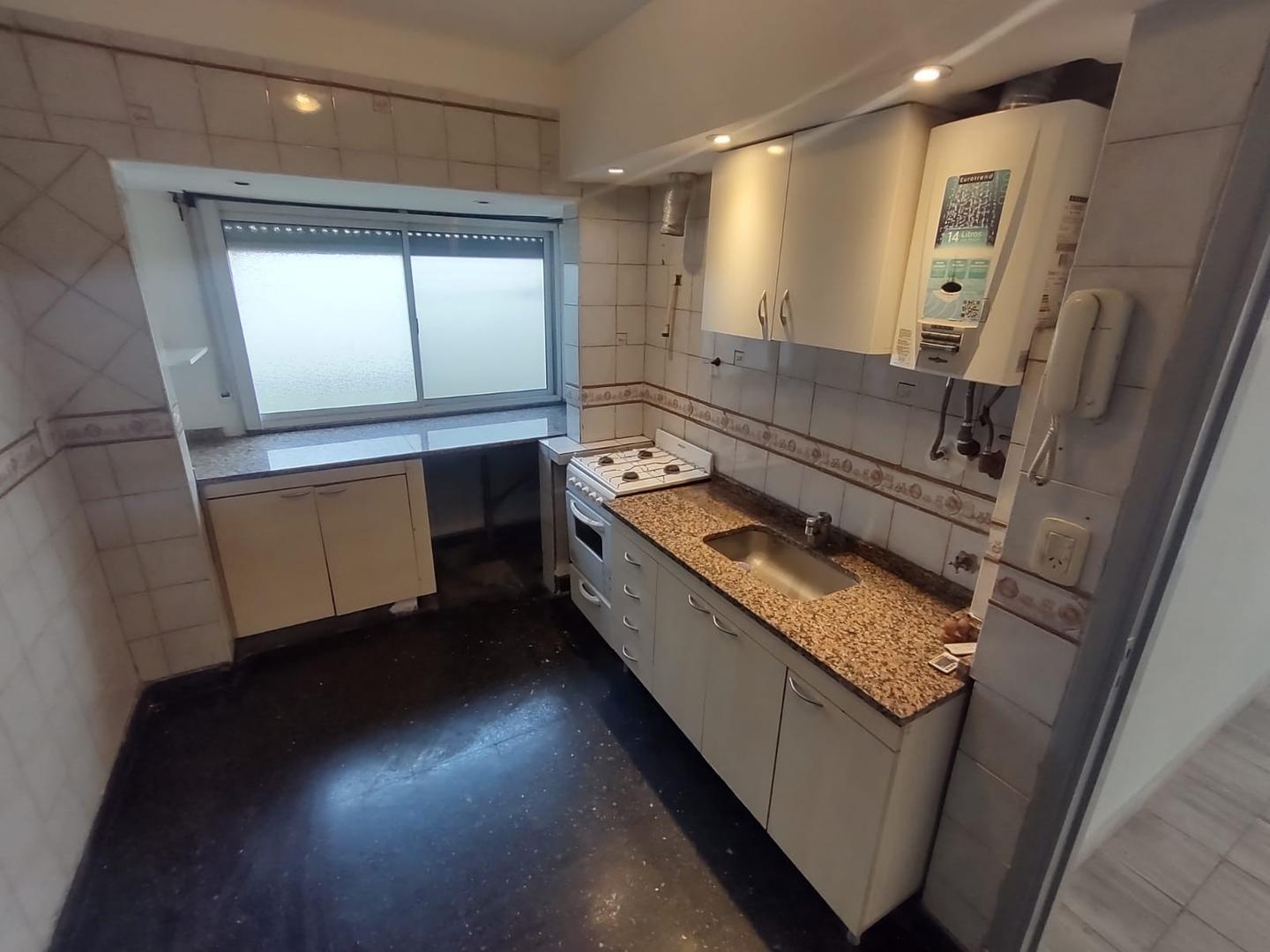 Foto de Departamento PH de 3 ambientes - Lanús Oeste., imagen 2
