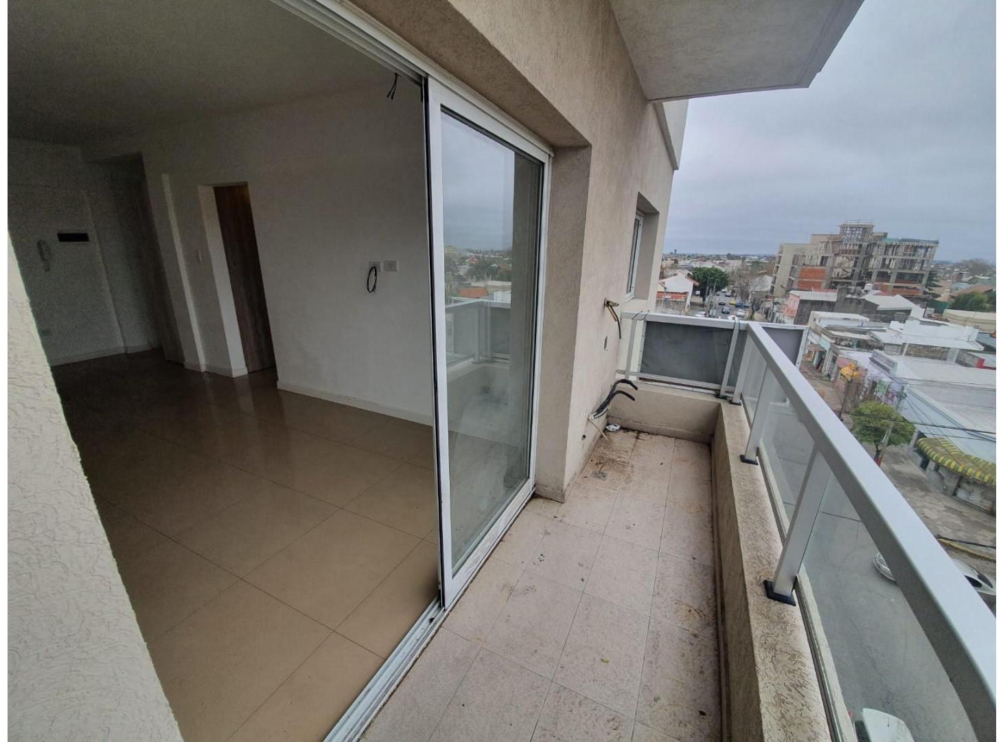 Foto de Departamento 2 ambientes 2 con cocheras - Lanus Oeste., imagen 1