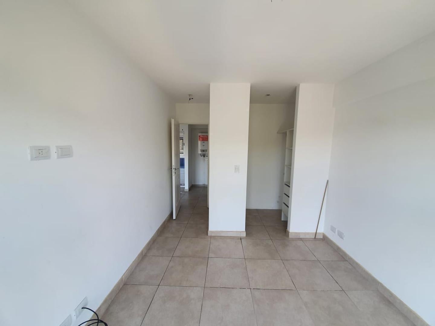 Foto de Departamento 2 Ambientes C/cochera - Valentín Alsina, imagen 2