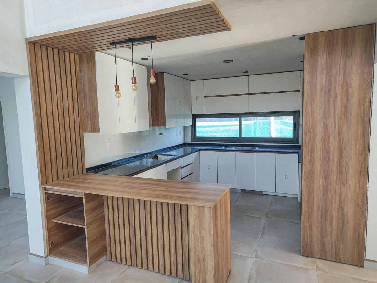 Casa en Venta en Barrio Privado Las Cortaderas 2 5