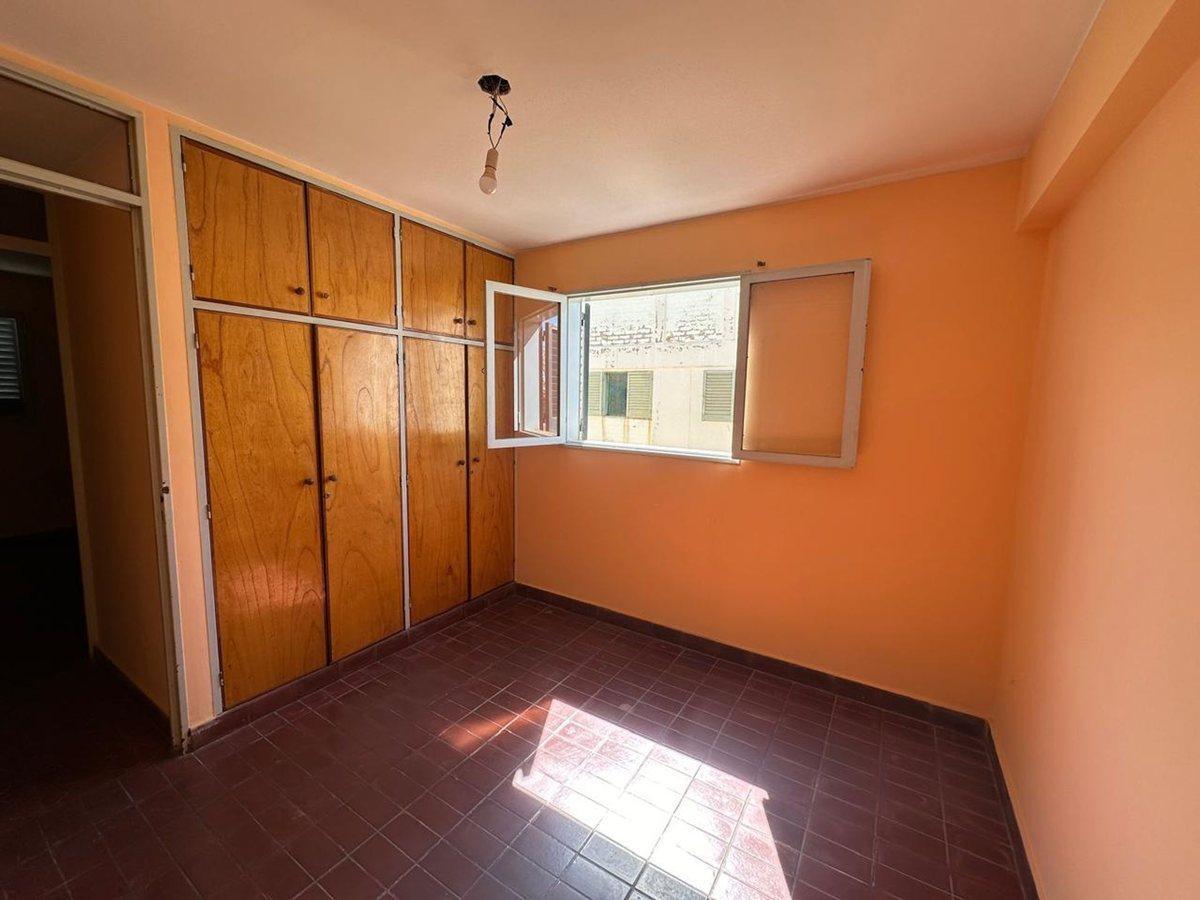 Dpto en Venta 4 Dorm., Las Heras 2