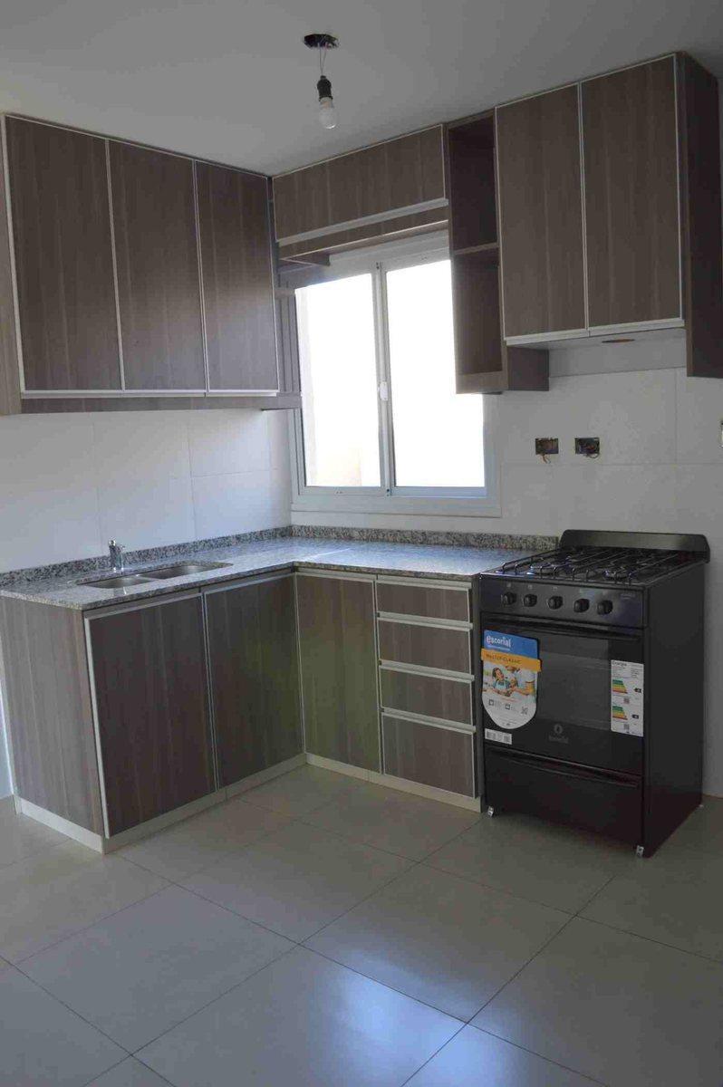 Venta de Departamento en Godoy Cruz con Cochera 1
