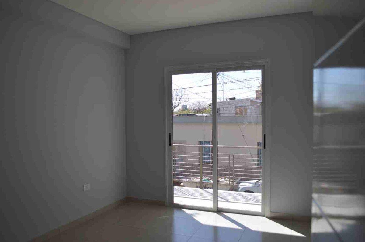 Venta de Departamento en Godoy Cruz con Cochera 5