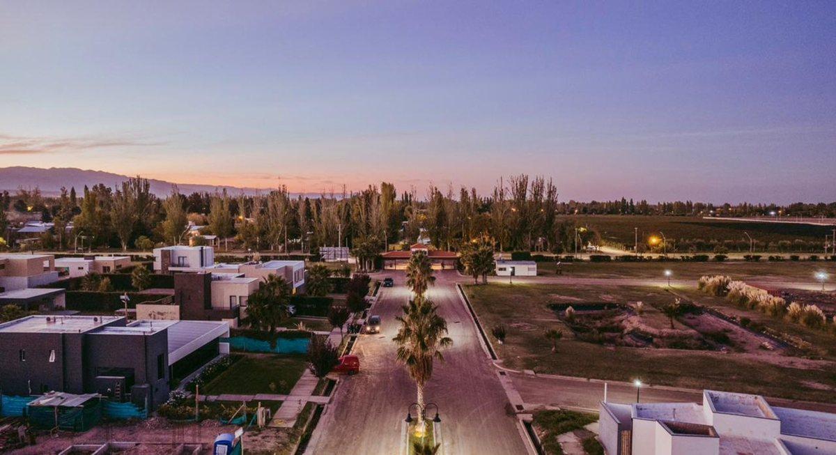 Venta de Lote en Barrio Privado Carrascal de Maipú 2