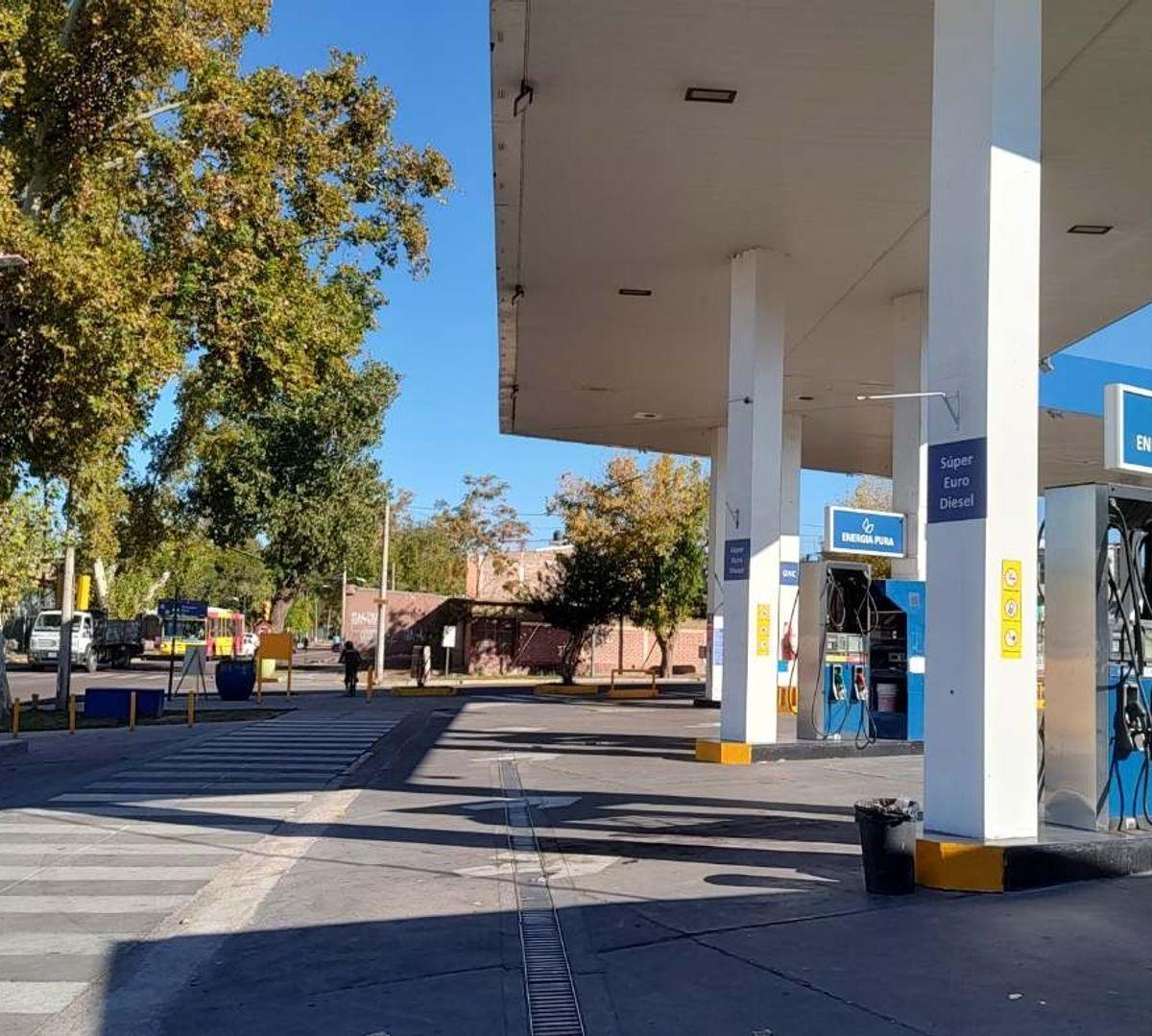 Estación de Servicios en Venta - Godoy Cruz 4