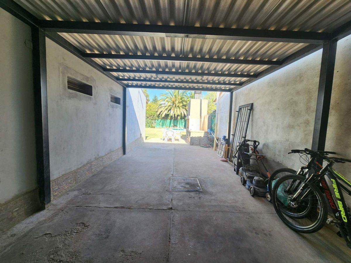 Venta Casa en Chacras de Coria 4