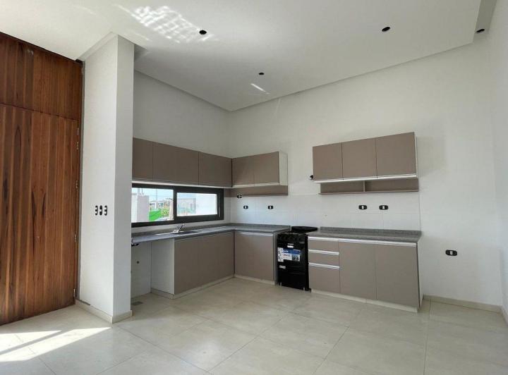 Casa en Venta - Bº Privado La Quebrada - Lujan 3