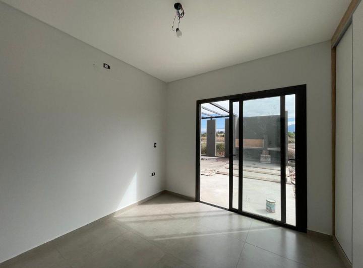 Casa estilo minimalista Bº La Quebrada Lujan 3