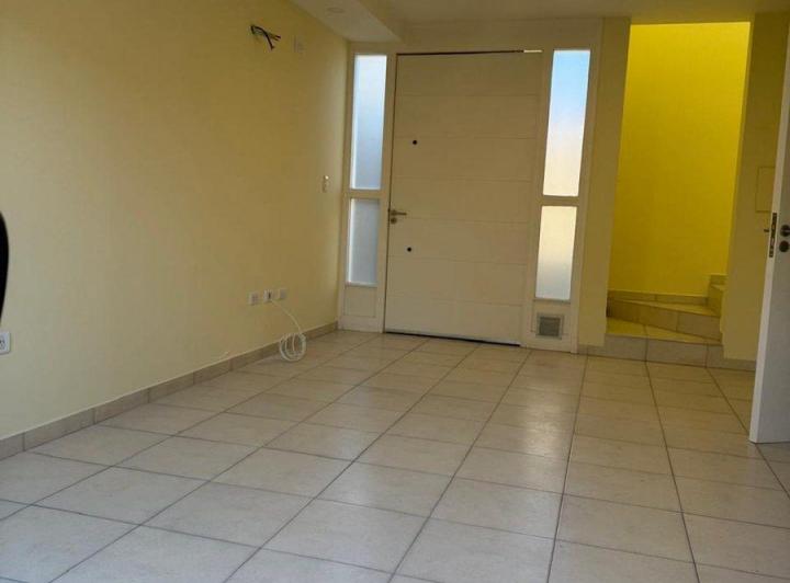 Venta de Dúplex en Barrio Privado Las Cortaderas 3 2