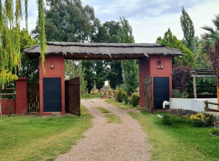 VENTA COMPLEJO TURISTICO CALLE CUBILLOS SAN RAFAEL 1