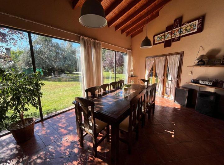Casa en venta en semi privado de Chacras 5