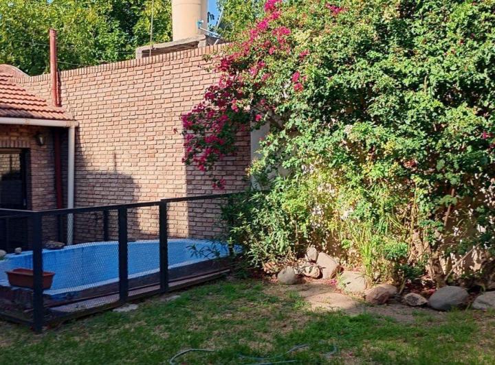 VENTA DE CASA BARRIO BOMBAL SUR GODOY CRUZ 4