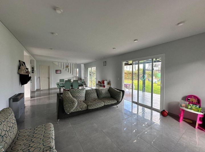 CASA EN BARRIO PRIVADO LA TOSCANA 4