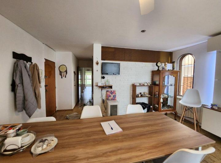CASA EN VENTA C/ SALON USOS MULTIPLES GODOY CRUZ 5