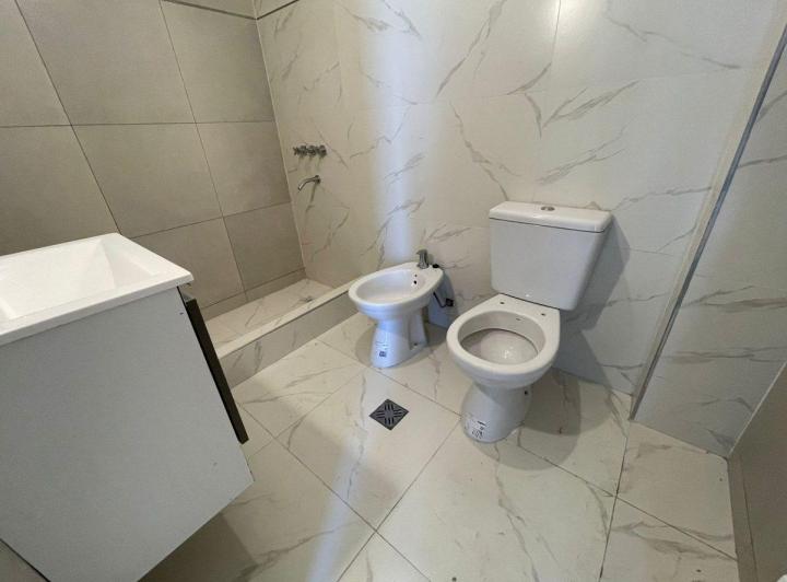 DEPARTAMENTO CON BAÑO EN SUITE / 2 HAB- GODOY CRUZ 5