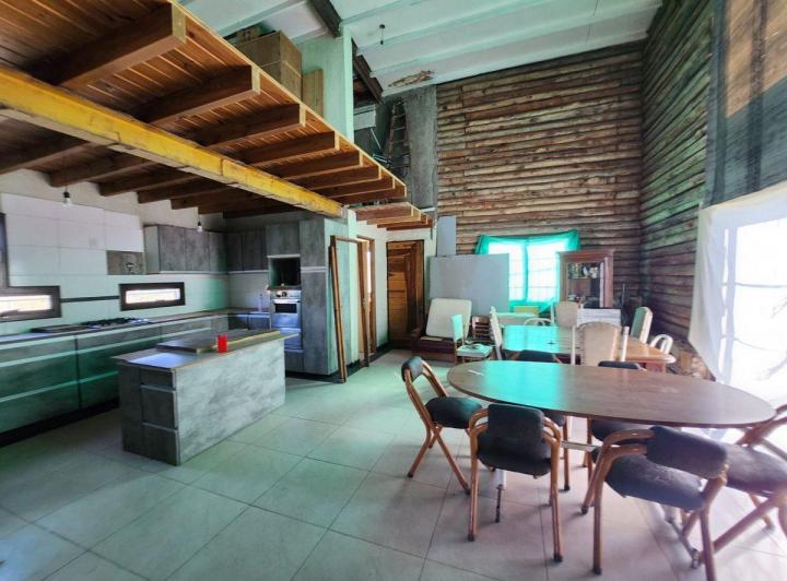 CASA EN VENTA C/ BAÑO EN SUITE EN RODEO DEL MEDIO 3