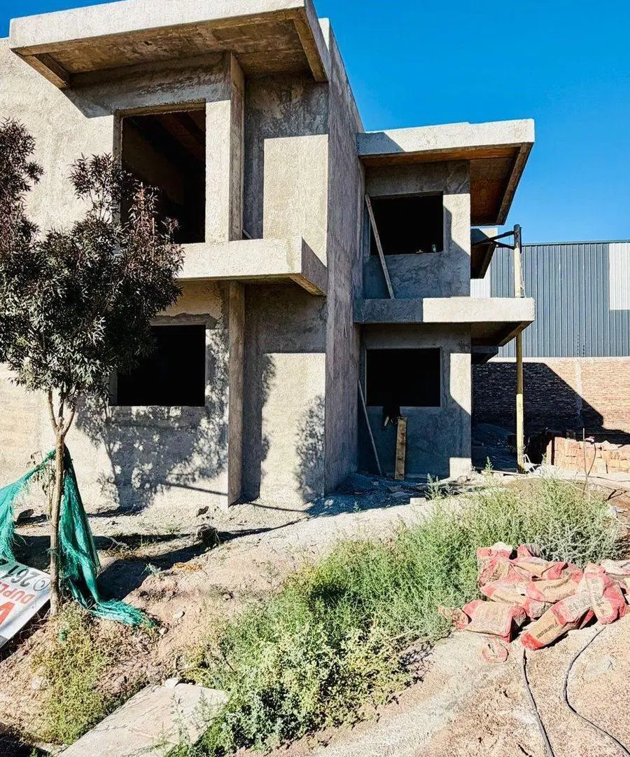 Dúplex en Venta en Complejo Privado Plaza Rodeo 4