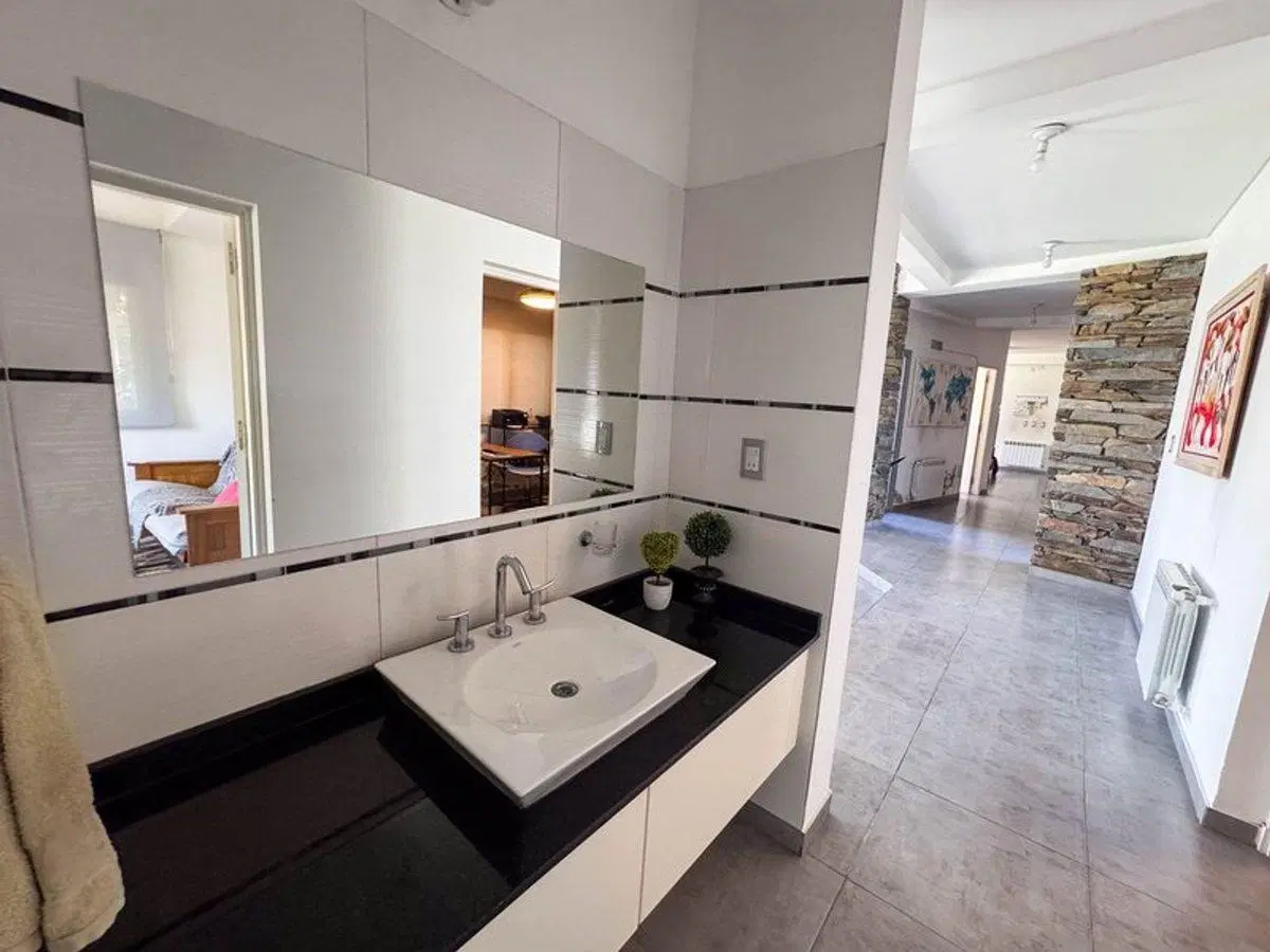 Casa  de categoría en venta en Barrio Los Teros 5