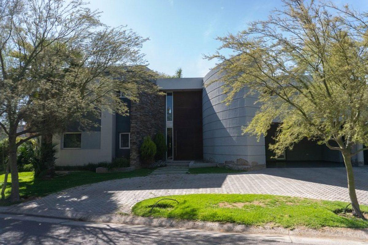 Casa  de categoría en venta en Barrio Los Teros
