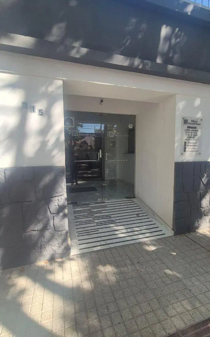 VENTA EDIFICIO C/CLINICA Y POTENCIAL DESARROLLO 3