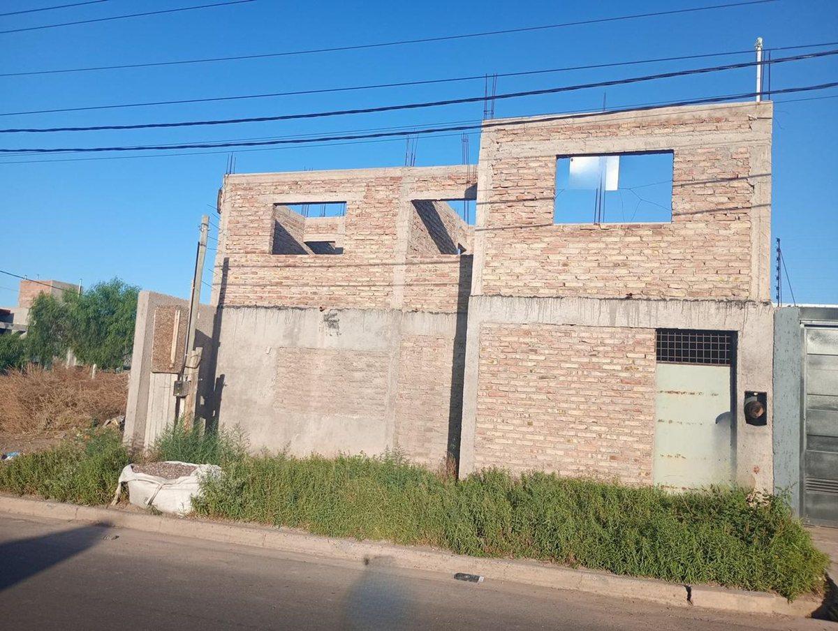 VENTA CASA ESQUINA OBRA AVANZADA LAS HERAS MENDOZA